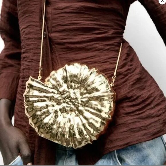 Zara Women Textured Gold Shell Metal Clutch Shoulder Bag NWT - Picture 6 of 17